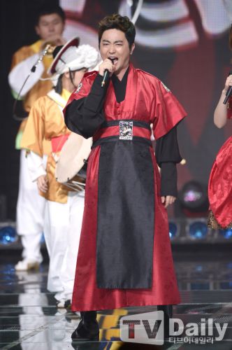 2014世界杯應援演出舉行 EXO-K A pink等眾星激情獻唱（組圖）