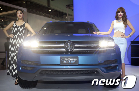 釜山國際車展開幕 現代汽車發布兩款新車