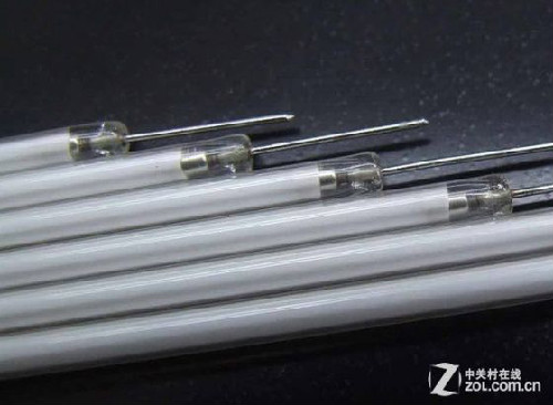 LCD背光源采用燈管發光的方式