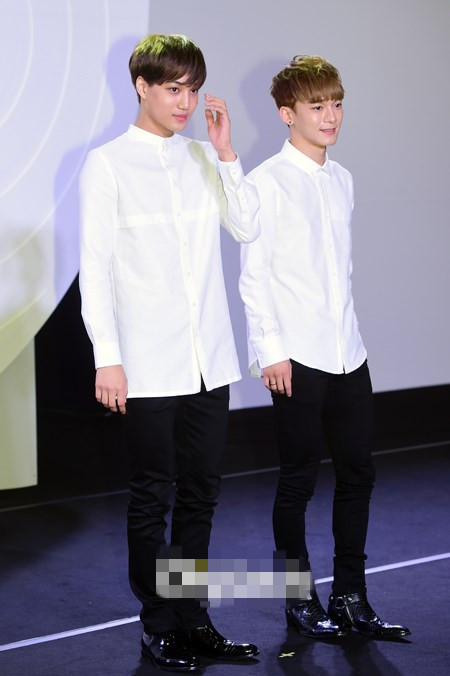 EXO出席“Fashion Kode 2014”時尚秀 Tao、Kai演繹另類“T臺秀”（組圖）