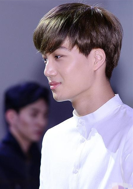 EXO出席“Fashion Kode 2014”時尚秀 Tao、Kai演繹另類“T臺秀”（組圖）