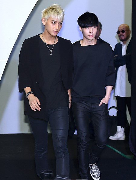 EXO出席“Fashion Kode 2014”時尚秀 Tao、Kai演繹另類“T臺秀”（組圖）