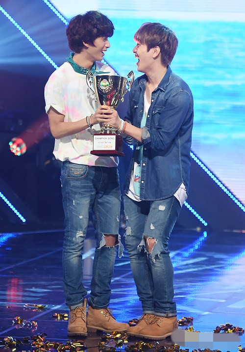 B1A4《冠軍秀》奪魁驚喜不已 Girl's Day粉嫩可愛（高清組圖）