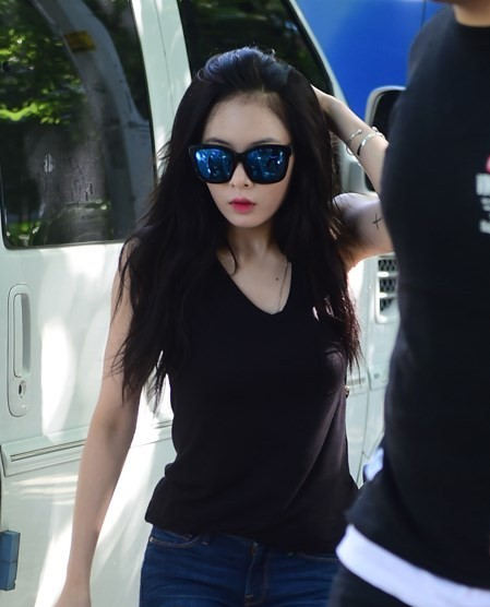 《音樂銀行》girl's day泫雅Red velvet 緊身牛仔PK迷你短裙誰能贏？（組圖）