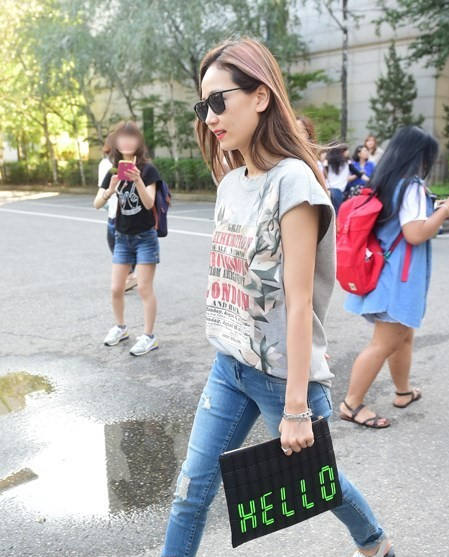 《音樂銀行》girl's day泫雅Red velvet 緊身牛仔PK迷你短裙誰能贏？（組圖）