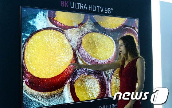 LG智能家庭套裝亮相IFA G watch R率先發布引關注（組圖）