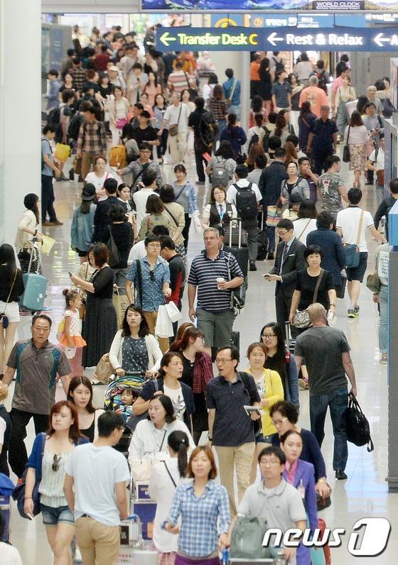 中秋小長假 韓國返鄉團圓潮海外旅行潮并現（組圖）