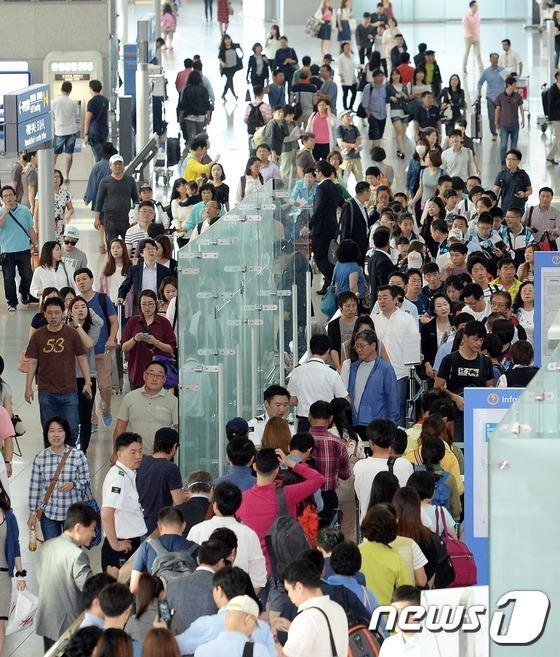 中秋小長假 韓國返鄉團圓潮海外旅行潮并現（組圖）