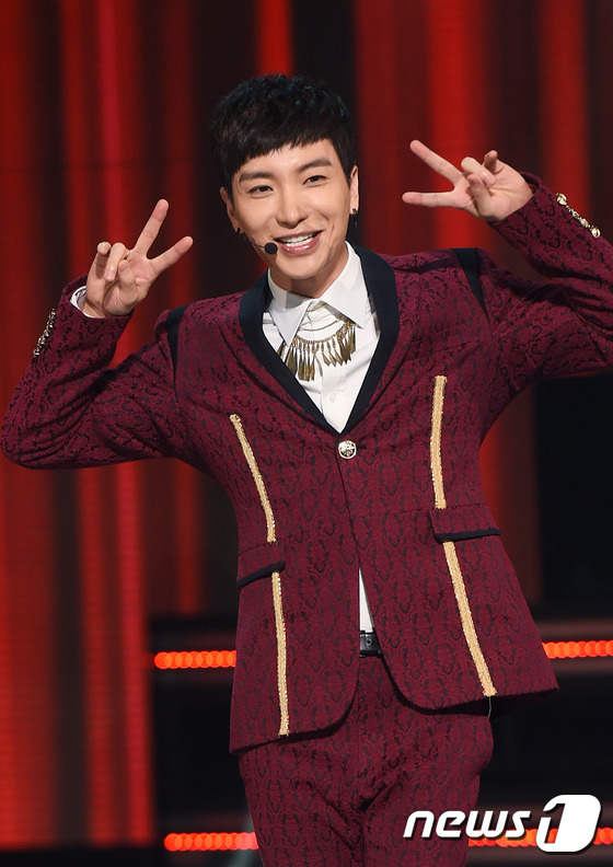 Super Junior領銜亮相音樂節目 奪冠展超高人氣(組圖)