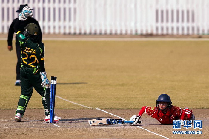 板球——中國女隊止步四強 （組圖）