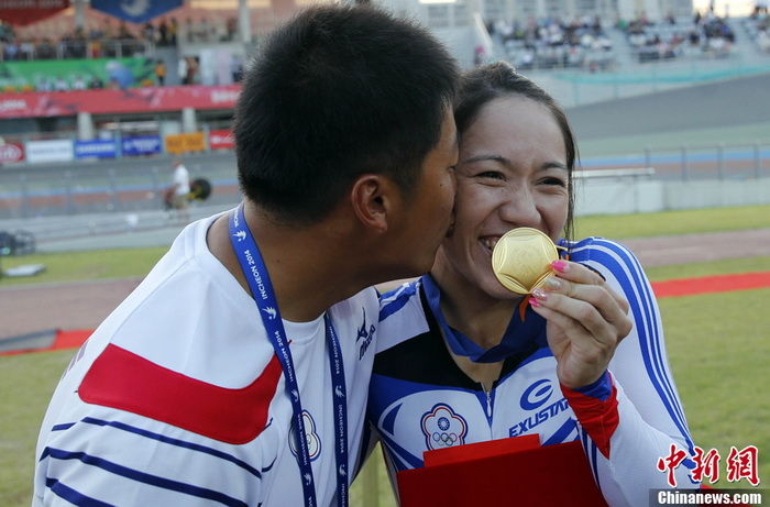 亞運趣圖：國奧比賽多無聊？場邊球童睡著了(組圖)