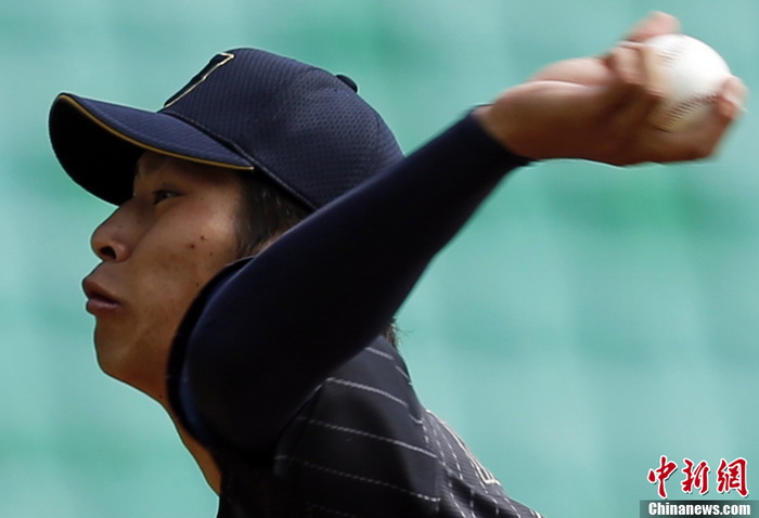 亞運趣圖：國奧比賽多無聊？場邊球童睡著了(組圖)