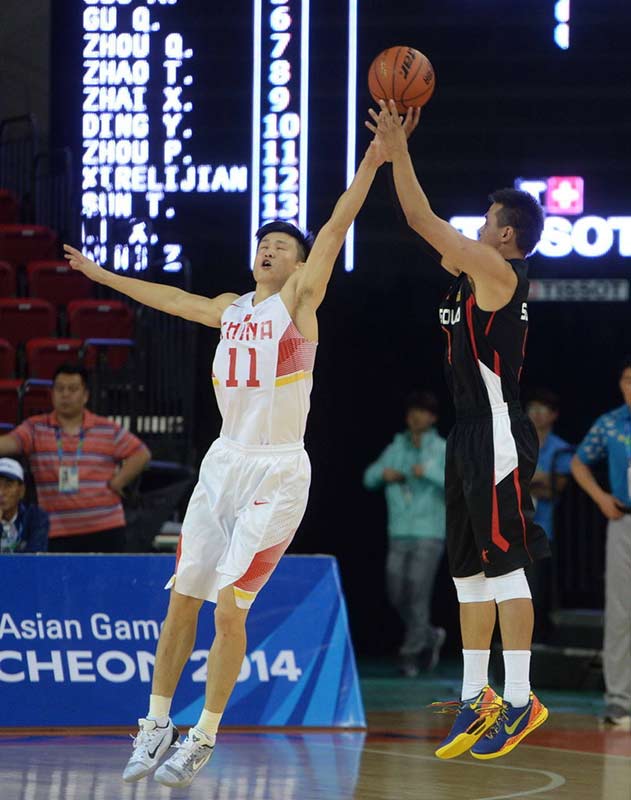 中國男籃41分大勝蒙古 小組賽末戰迎戰日本（組圖）