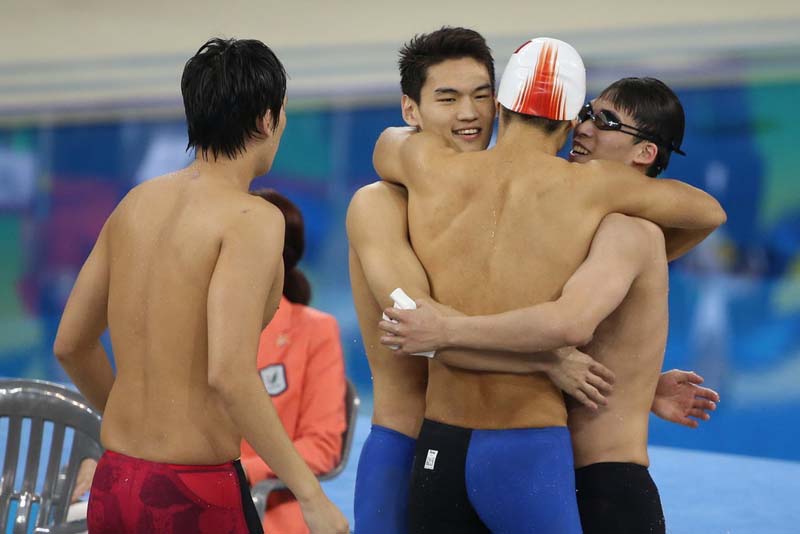 男子4x100混合泳接力 中國隊驚天大逆轉奪冠（組圖）