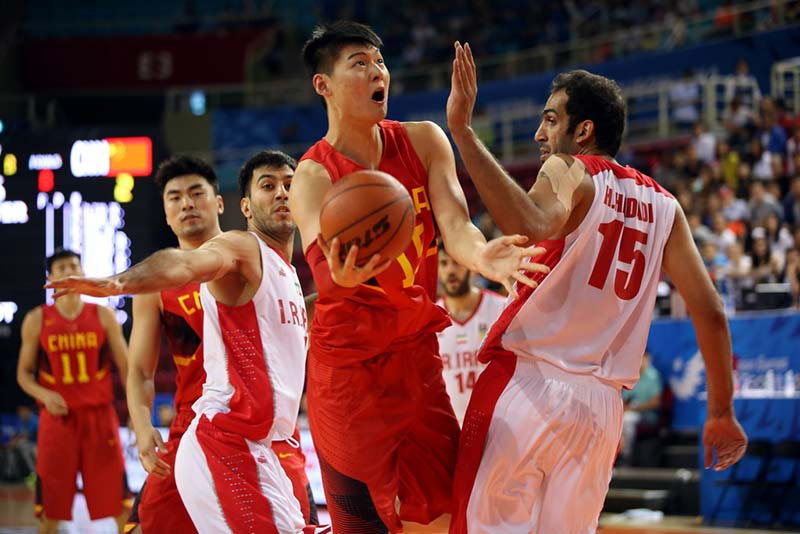 中國男籃67:75不敵伊朗 進四強得靠蒙古（組圖）