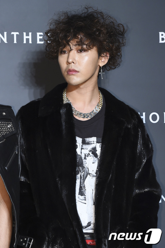 首爾時裝周型男女神云集 韓彩英bigbang權志龍2pm燦盛孔孝真（組圖）