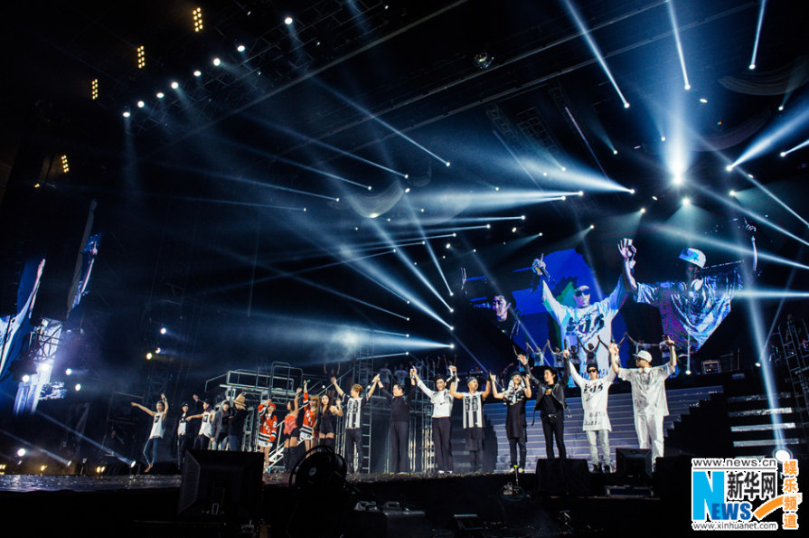 Bigbang熱舞獻唱鳥叔秀中文暖場 YG Family北京演唱會high翻全場（高清組圖）