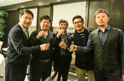 《爸爸的假期》殺青宴“F5天團”搞怪賣萌 中韓星爸萌娃爆笑賀歲（組圖）