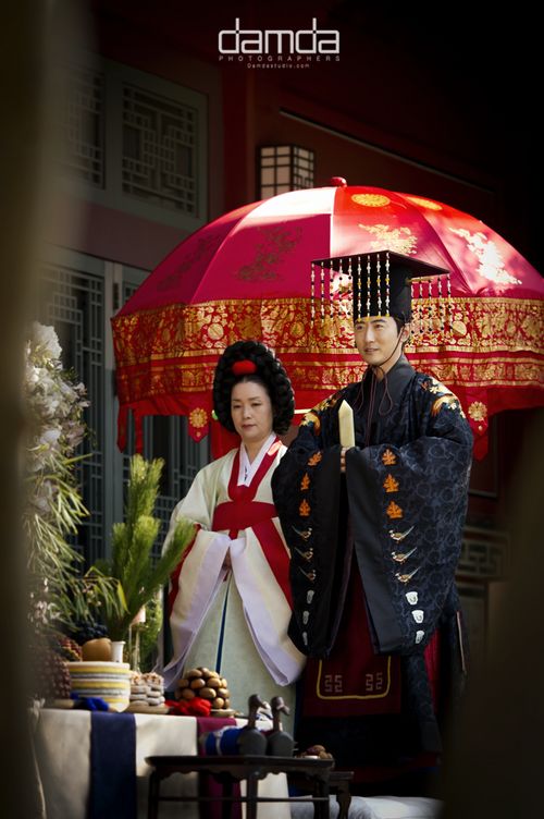 高梓淇蔡琳韓國傳統婚禮現場曝光 身著韓服顯端莊(組圖)