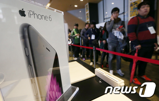 iPhone6“襲”韓 運營商攜手“果粉”熱情迎接（組圖）