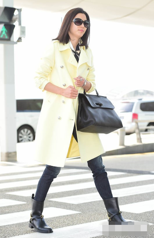 全智賢嫩黃色大衣現身機場 驚現“嬰兒肥”雙下巴（組圖）