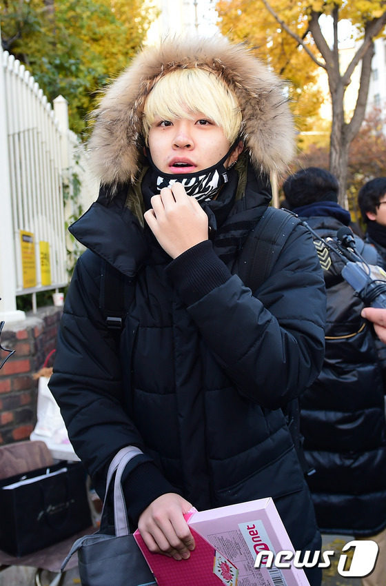 韓國“愛豆”參加高考粉絲齊應援 A Pink吳夏榮GOT7崔榮宰（組圖）