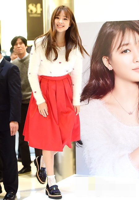 韓“體操精靈”孫妍在隔空表白寧澤濤 “小鮮肉”人氣爆棚桃花多（組圖）