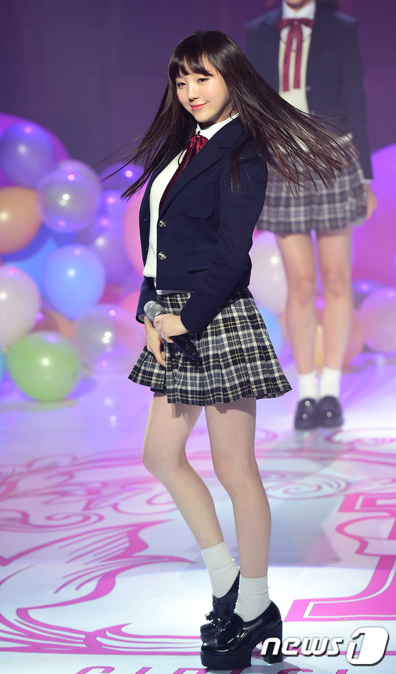 韓女團Lovelyz變身學生妹大秀可愛 智秀因受到惡意攻擊缺席活動（組圖）