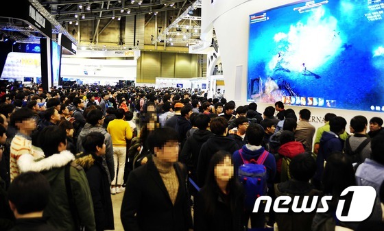 韓國最大游戲展“G-STAR”人氣火爆 一票難求（組圖）