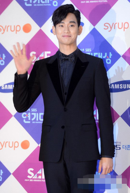 “2014SBS演技大賞”美照大匯總 全智賢奪“年度大賞”二賢合體受關注（組圖）