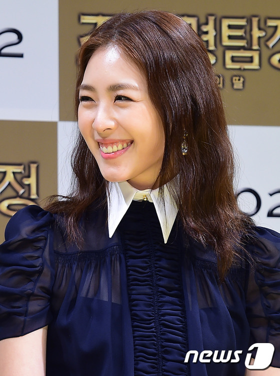 李妍熙首次挑戰“惡女”形象 《朝鮮名偵探2》舉行發布會（組圖）