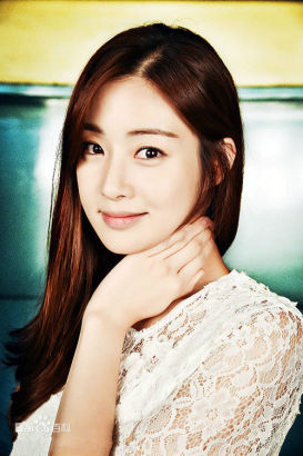 國產手游入侵韓國 性感女星姜素拉助陣代言（組圖）