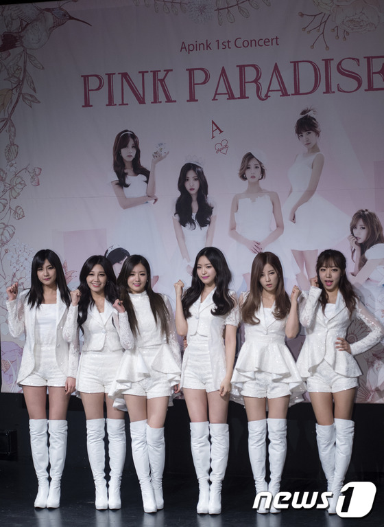 韓女團A pink首場個唱 夢幻唯美似童話（組圖）