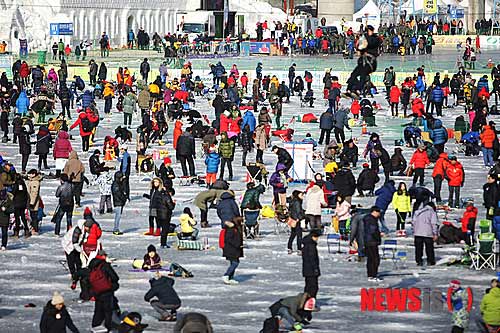 華川冰上釣魚節完美落幕 共吸引150萬人到訪【組圖】