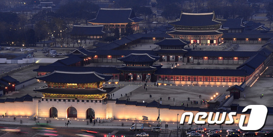 首爾古代宮殿開放夜間游 網售火爆現黃牛票【組圖】