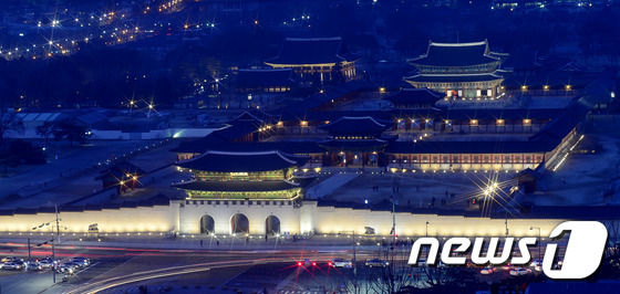 首爾古代宮殿開放夜間游 網售火爆現黃牛票【組圖】