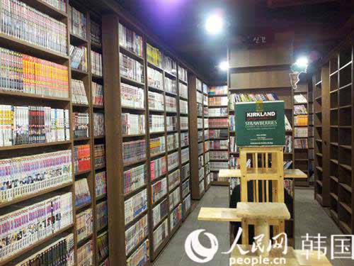 “貓咪經營的漫畫咖啡廳”走俏韓國【高清組圖】