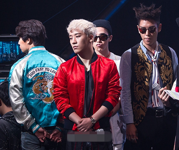 Bigbang新專輯舞臺首秀 權志龍中分T.O.P爆炸頭搶眼【組圖】