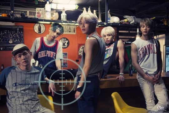 SHINee新專輯幕后照公開 泰民素顏皮膚贊【組圖】