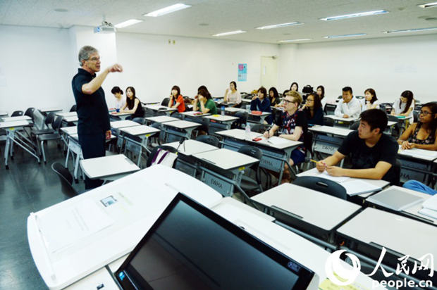 走進韓國第一所女子大學——專訪梨花女大校長崔慶熙