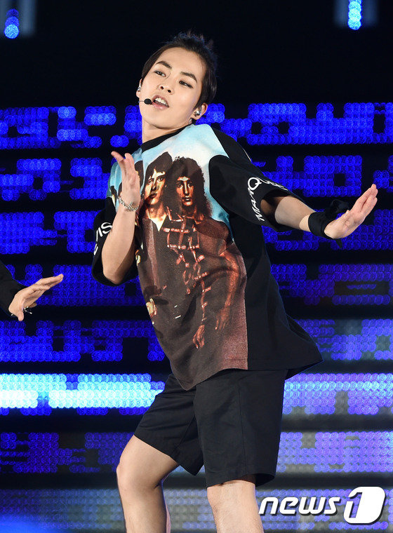 “2015夢想演唱會”群星云集 exo全員現身引尖叫SHINee全新造型【組圖】