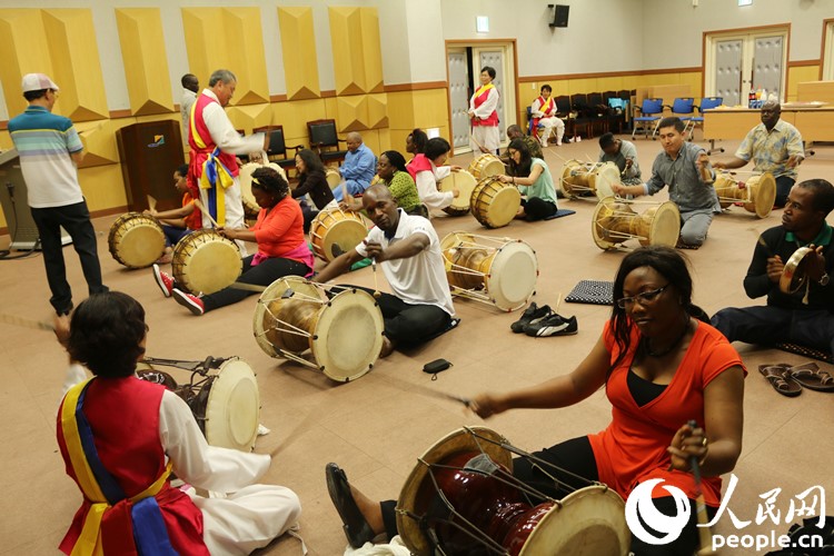 江原道向亞洲、南美洲、非洲等地區開展農業技術傳播