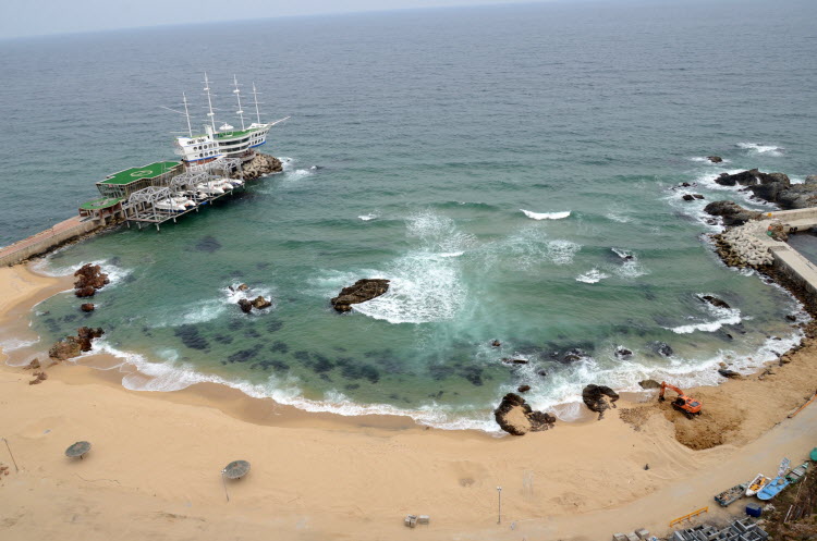 江原道海水浴場沙灘通過檢驗