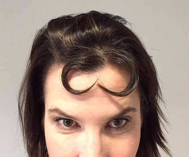 韓國流行“愛心劉?！?美女網上紛紛曬照【組圖】