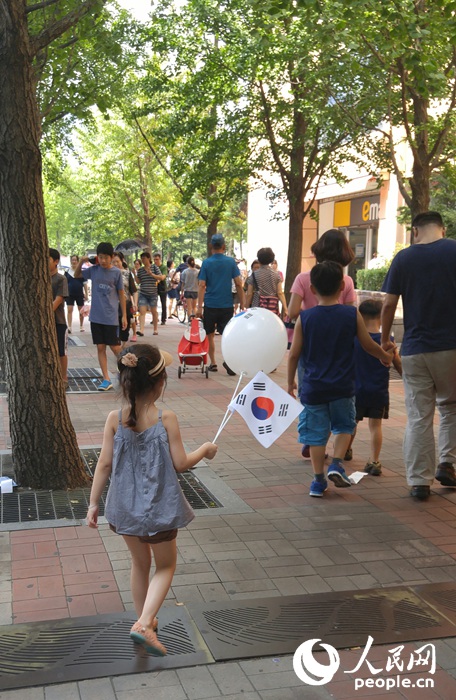光復節街景——韓國民眾慶祝光復70周年【組圖】