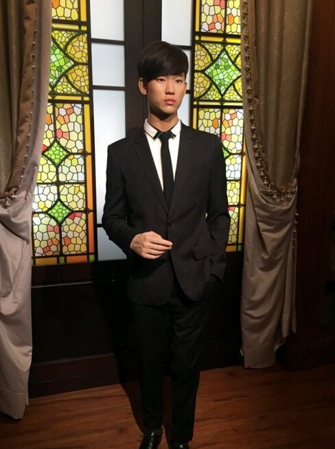 宋承憲金秀賢李敏鎬李準基 被蠟像丑哭的中韓明星【組圖】