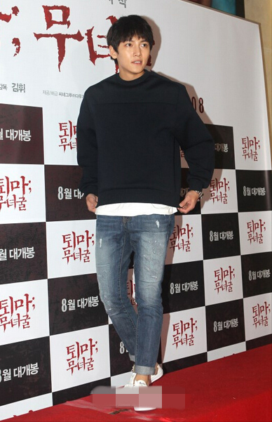 池昌旭素顏顯清秀 文根英紫發吸睛穿著顯老氣【組圖】