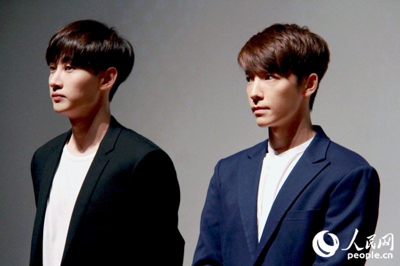 SM ARTIUM宣傳活動群星閃耀 SJ東海銀赫、f(x)、RedVelvet均現身【組圖】