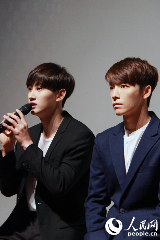 SM ARTIUM宣傳活動群星閃耀 SJ東海銀赫、f(x)、RedVelvet均現身【組圖】