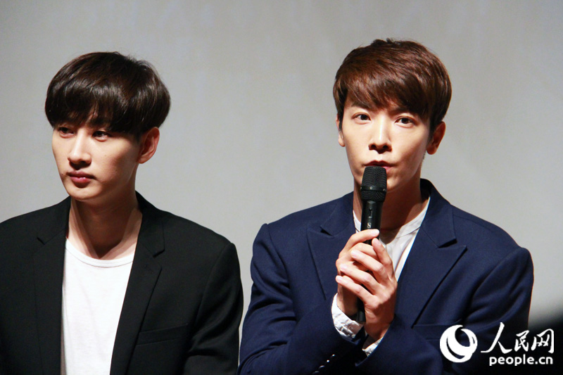 SM ARTIUM宣傳活動群星閃耀 SJ東海銀赫、f(x)、RedVelvet均現身【組圖】